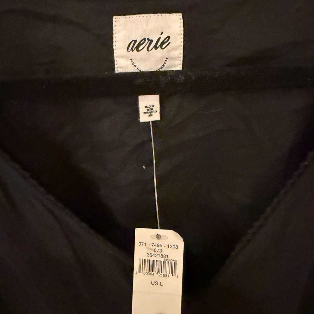 Aerie Black V-Neck dress - Picture 5 of 5